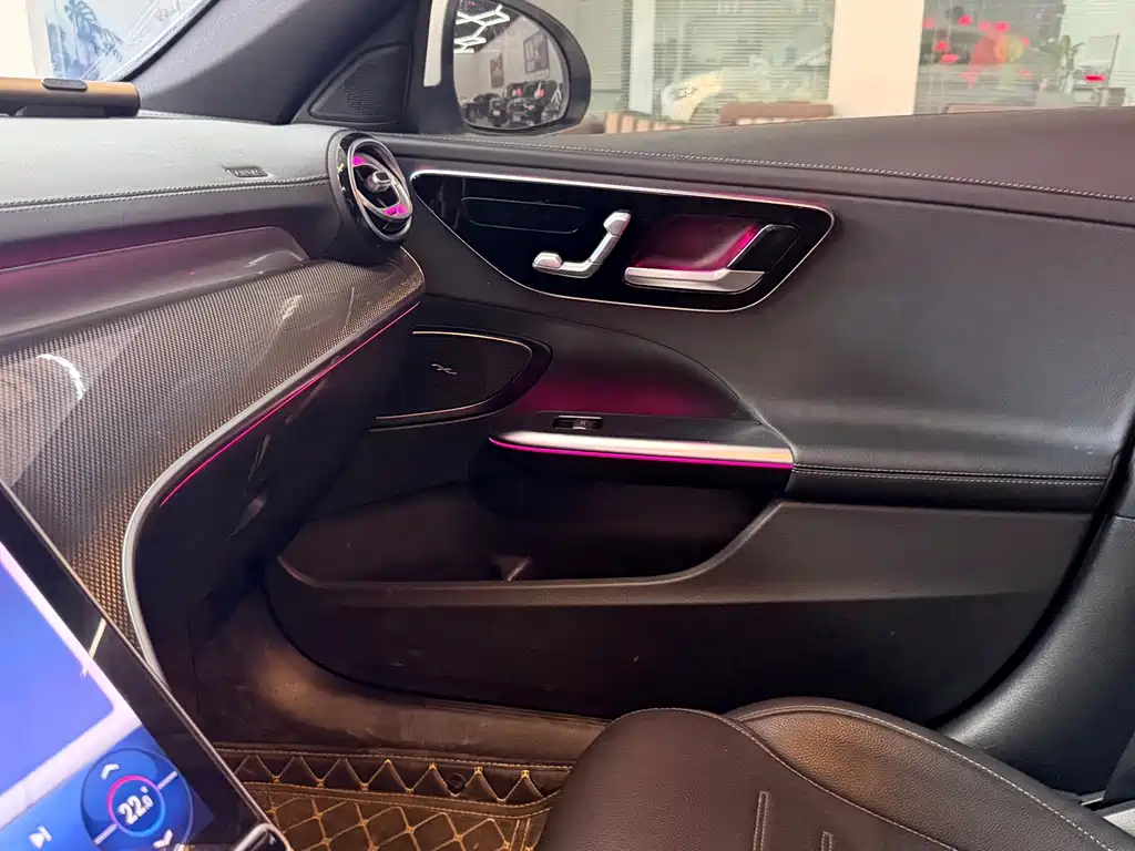 Mercedes-Benz C-Class — миниатюра 20