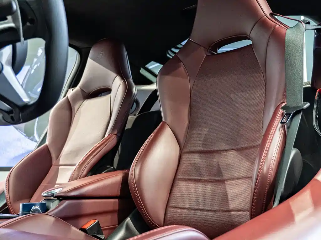 McLaren GT — миниатюра 4