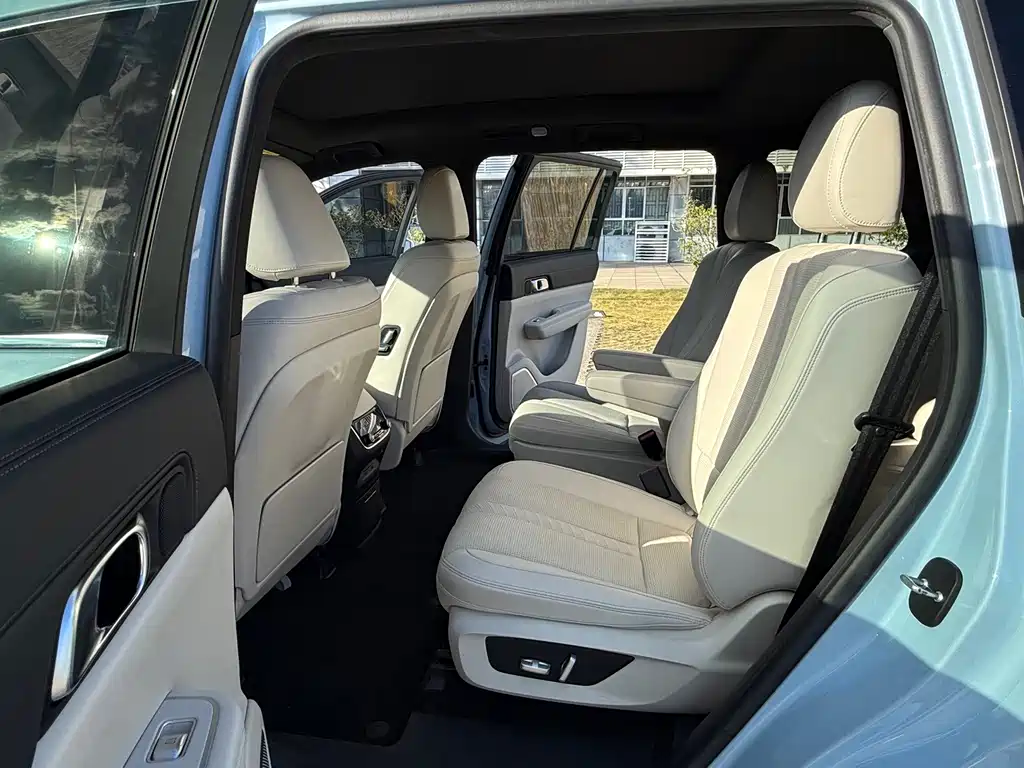 Li Auto Li ONE — миниатюра 10
