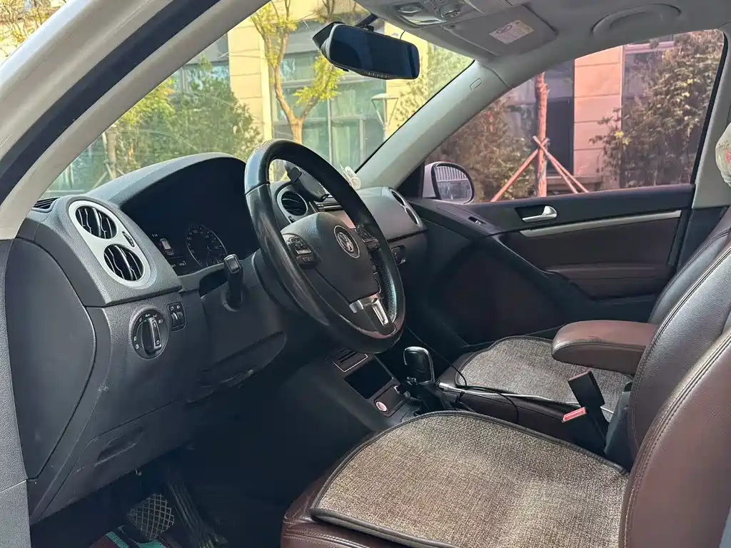 Volkswagen Tiguan — миниатюра 4