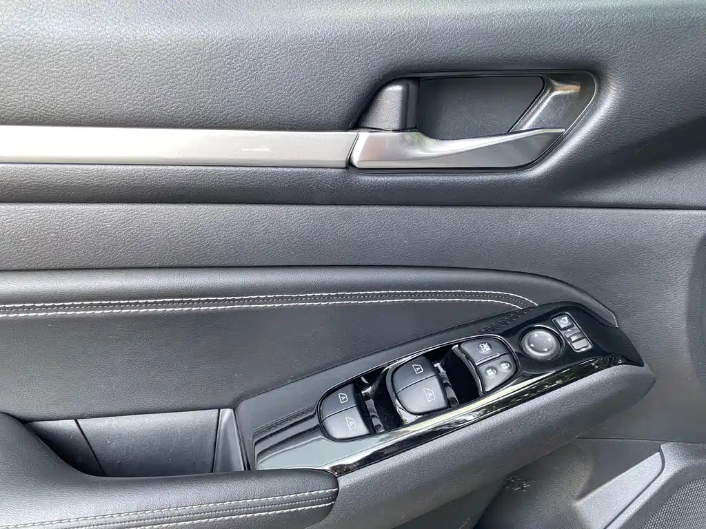 Nissan Teana — миниатюра 11