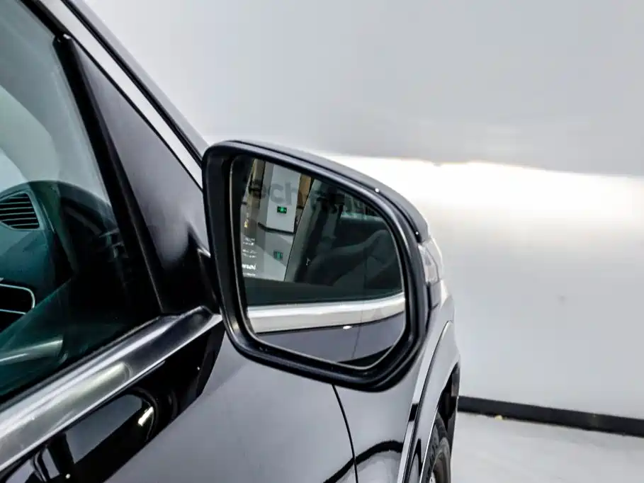 Mercedes-Benz GLE (Import) — миниатюра 26