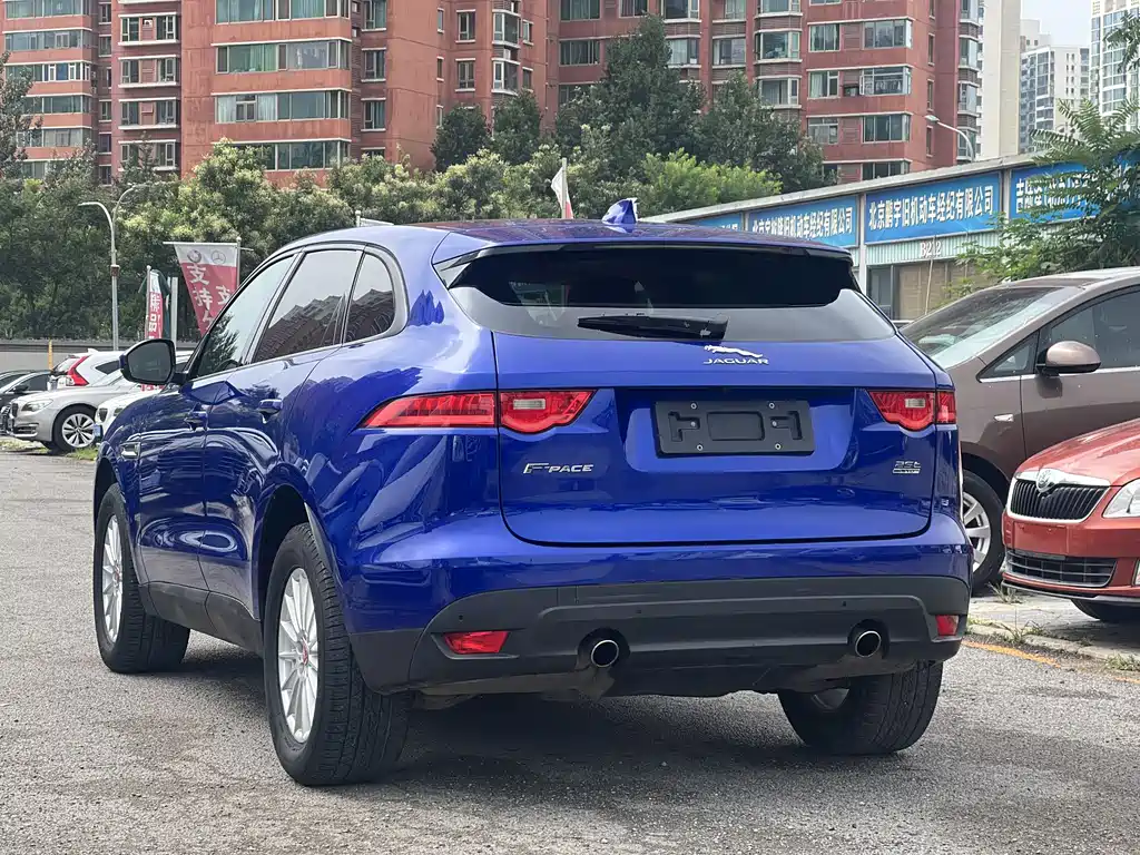 JAGUAR F PACE