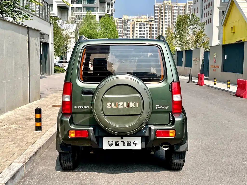 Suzuki Jimny — миниатюра 7