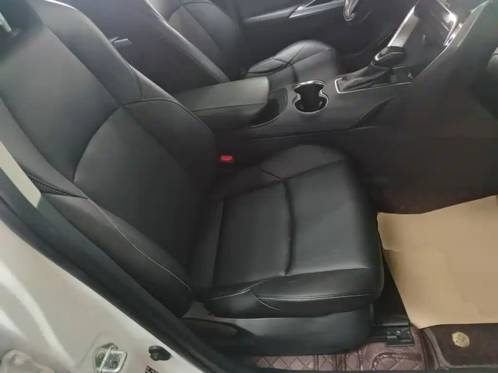 Toyota Harrier — миниатюра 25