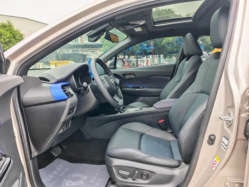 Toyota C-HR — миниатюра 7