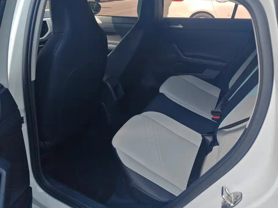 Volkswagen Lavida — миниатюра 11