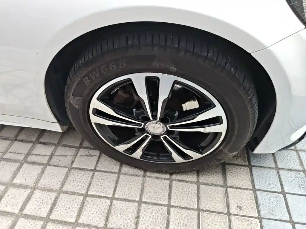 Mercedes-Benz C-Class — миниатюра 8
