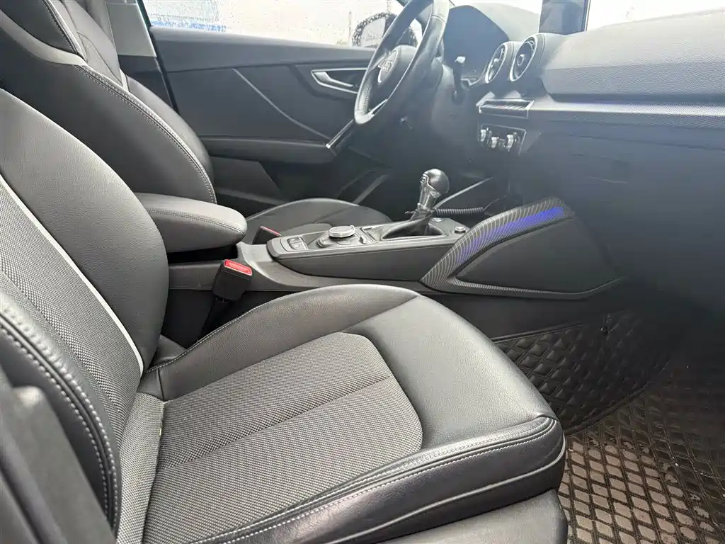 Audi Q2L — миниатюра 6