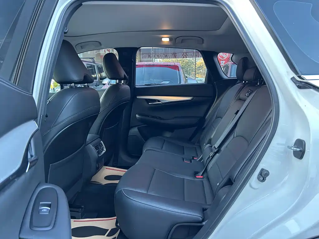 Infiniti QX50 — миниатюра 10