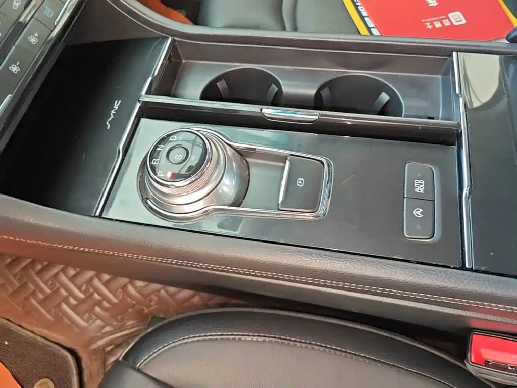 Ford Taurus — миниатюра 14