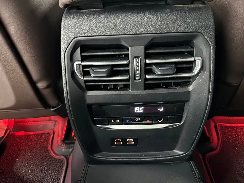 BMW 3 Series — миниатюра 18