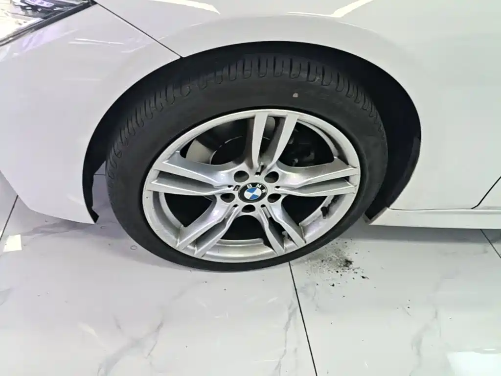 BMW 3 Series — миниатюра 23