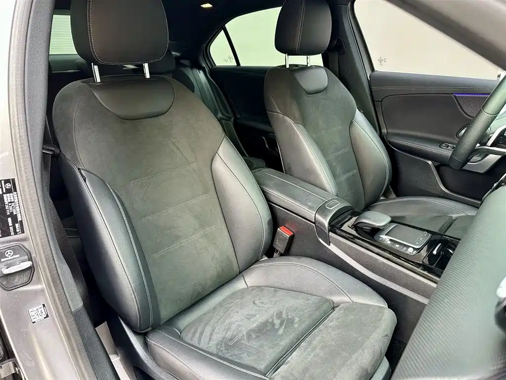 Mercedes-Benz A-Class A 2022 A 200 L Sport Fashion
