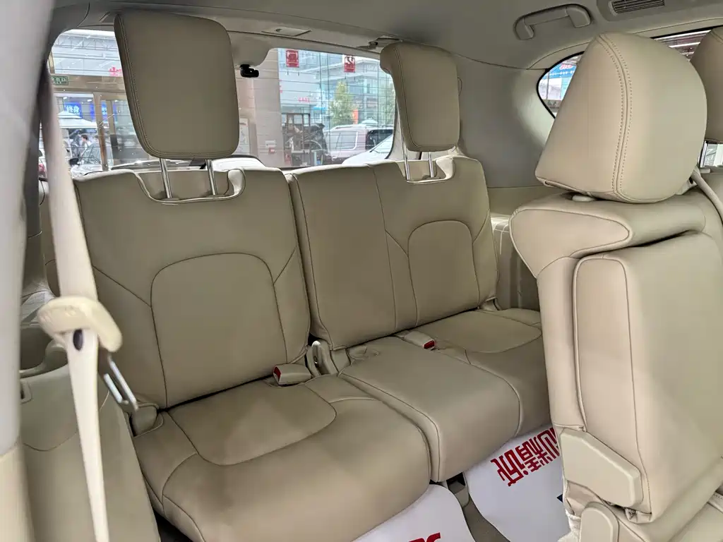 Nissan Patrol — миниатюра 20
