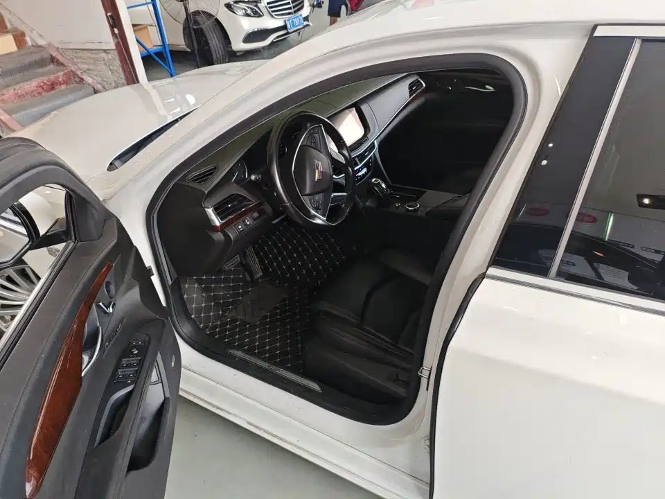 Cadillac CT6 — миниатюра 5