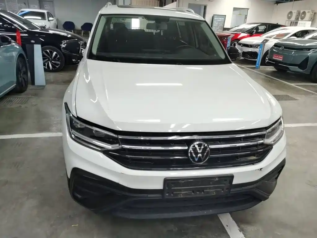 Volkswagen Tiguan L — миниатюра 3