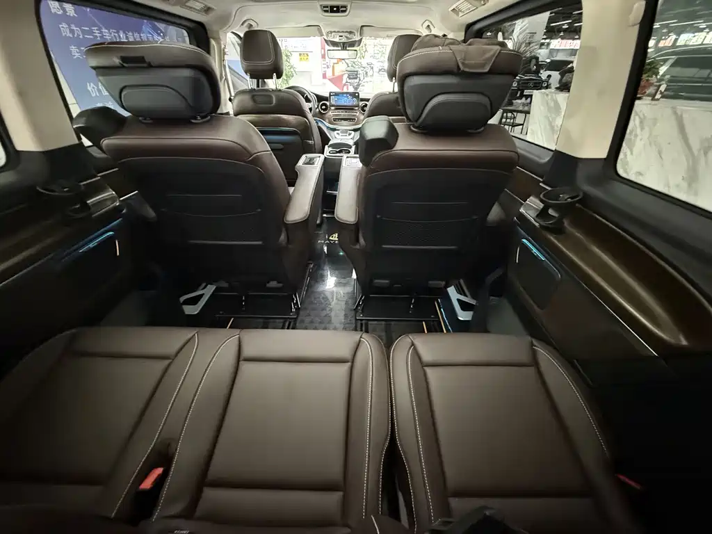 Mercedes-Benz V-Class — миниатюра 29