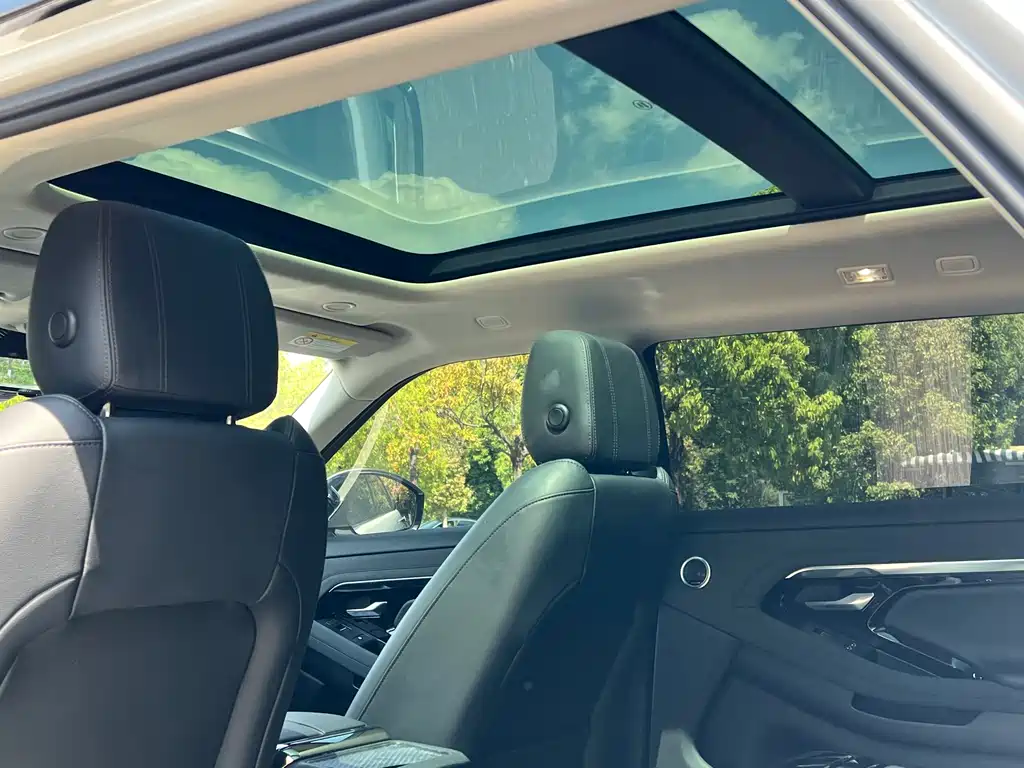 Land Rover Range Rover Evoque 2022 L 249PS R-Dynamic Luxury