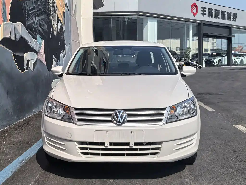 Volkswagen Santana — миниатюра 2