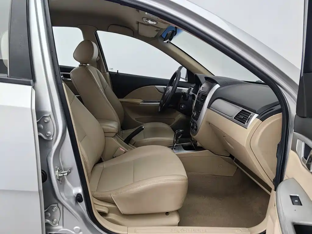 Buick Excelle — миниатюра 23