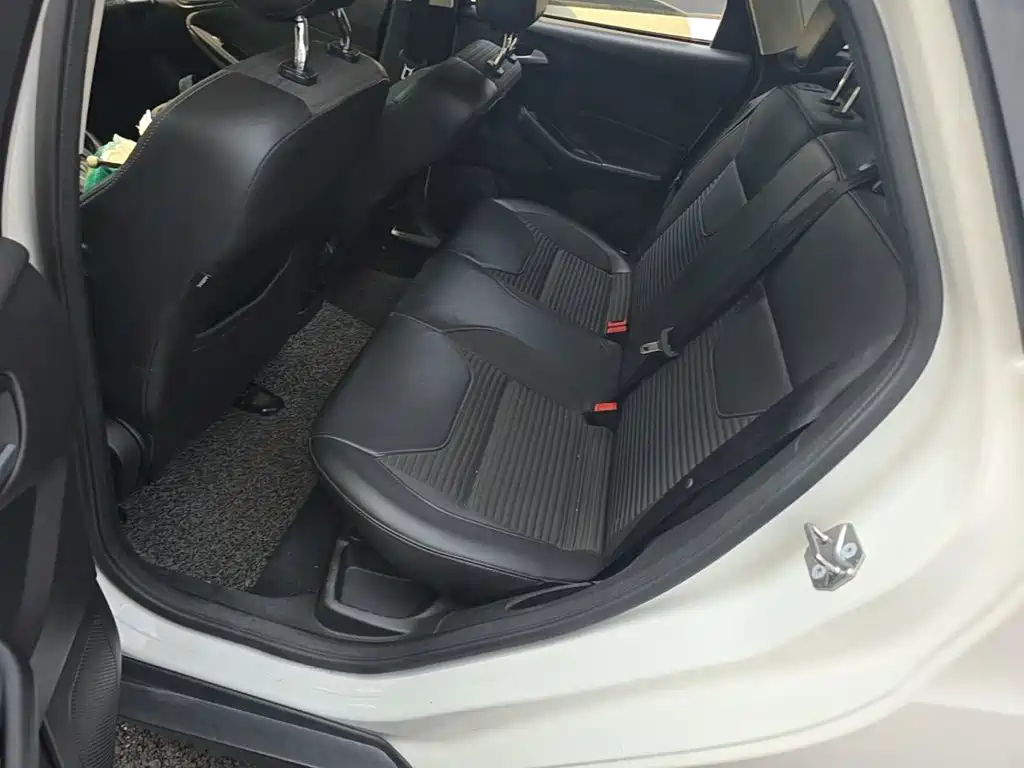Ford Focus — миниатюра 17