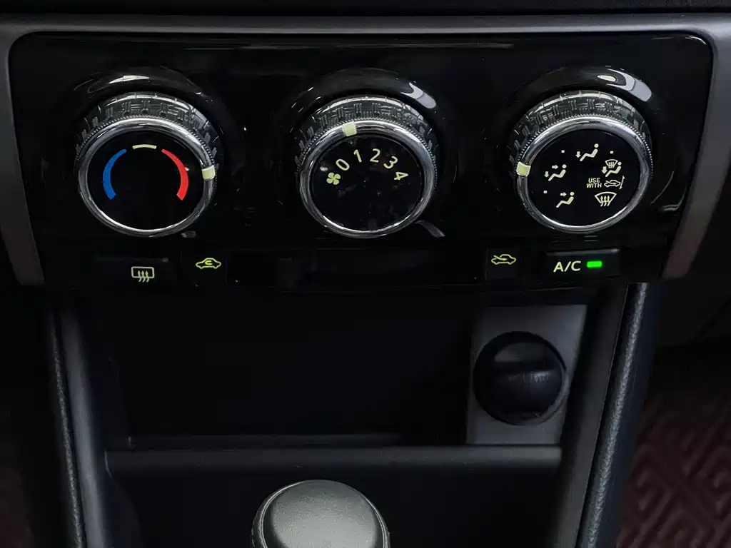 TOYOTA YARIS L ZHIXUAN