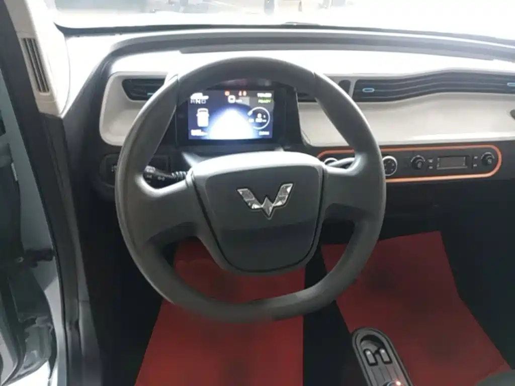 Wuling MINIEV — миниатюра 11