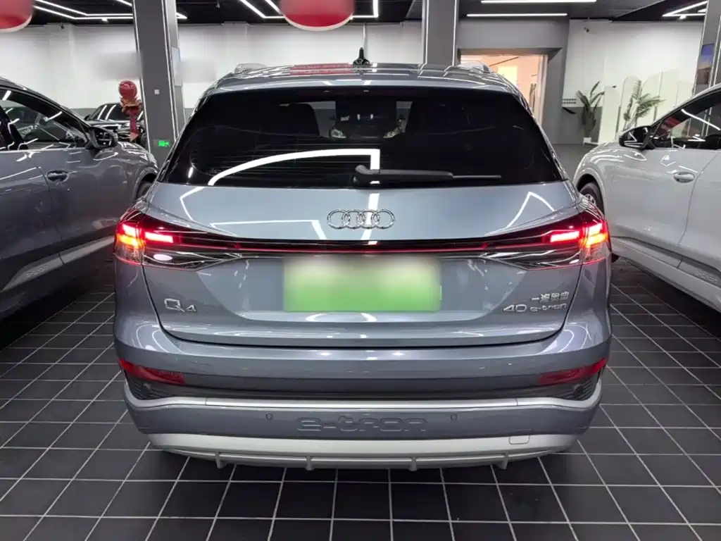 Audi Q4 e-tron — миниатюра 6