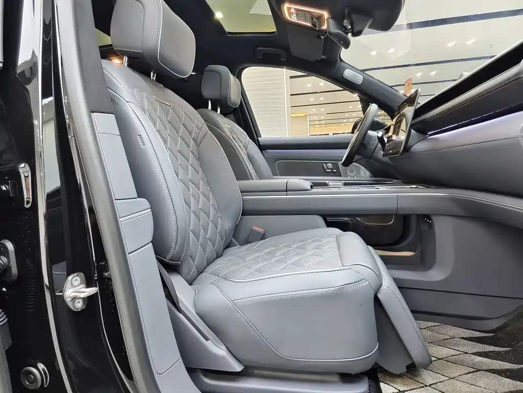 NIO ES8 2026 мест Executive