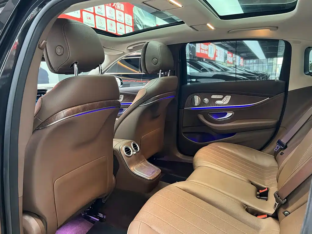 MERCEDES-BENZ E CLASS