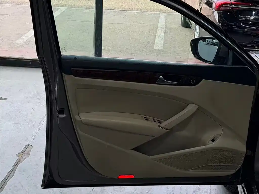 Volkswagen Passat — миниатюра 5