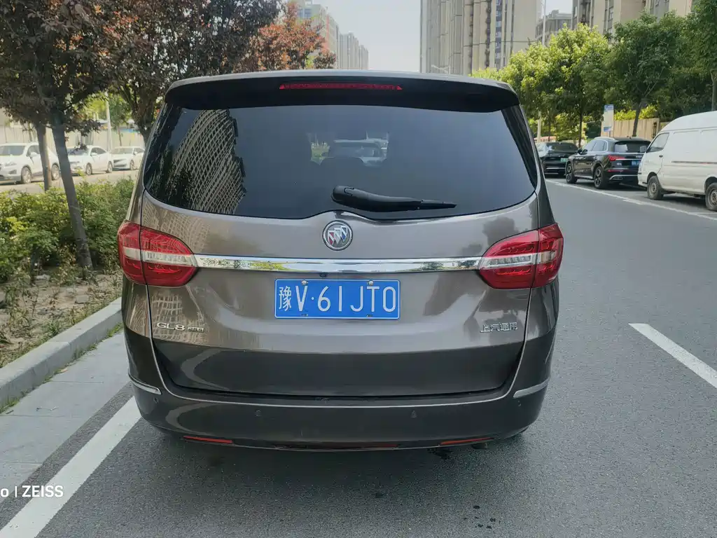 Buick GL8 — миниатюра 4