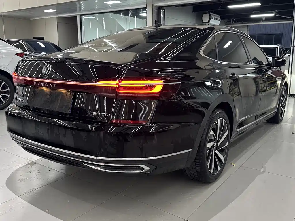 Volkswagen Passat — миниатюра 9
