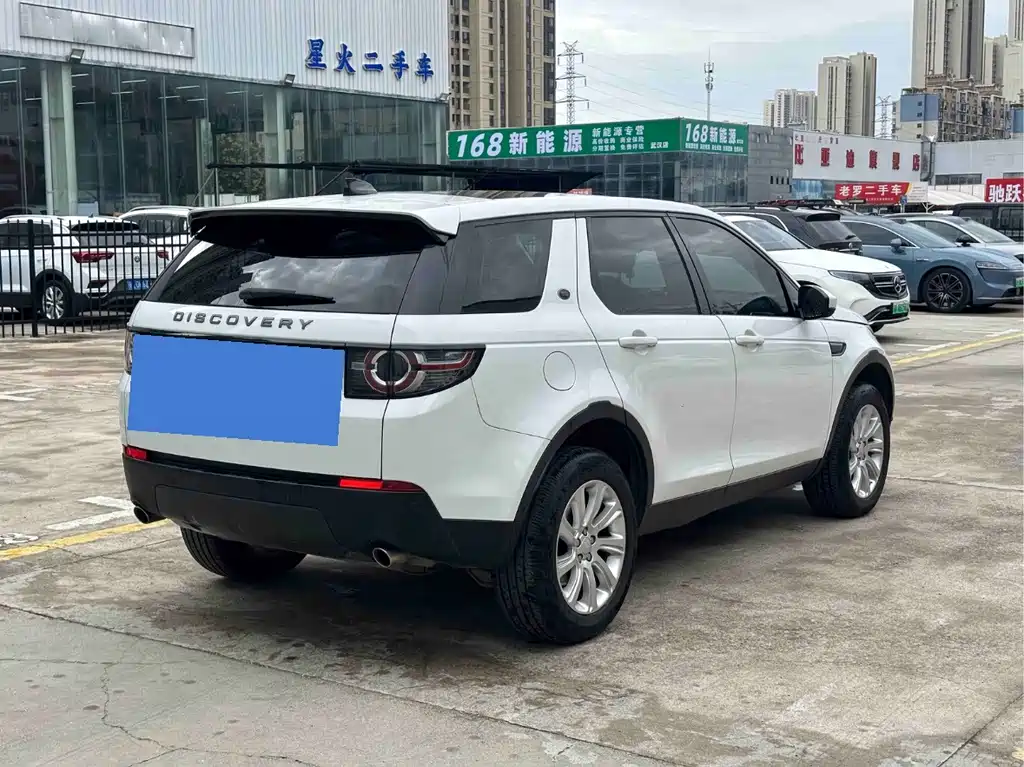 Land Rover Discovery Sport — миниатюра 9