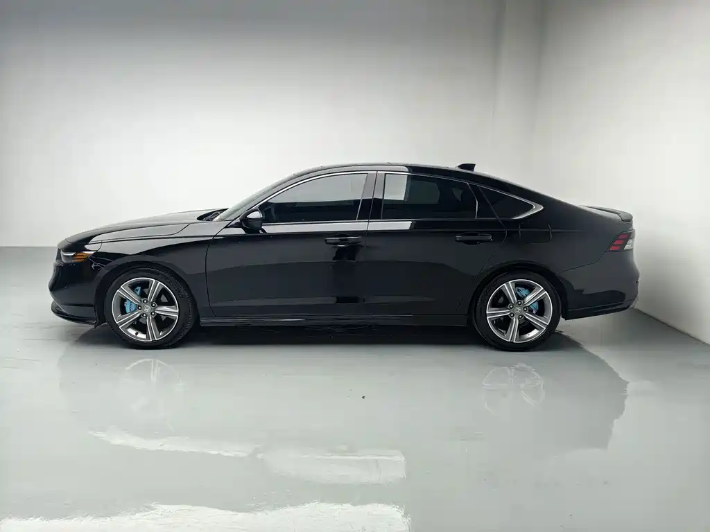 Honda Accord — миниатюра 5
