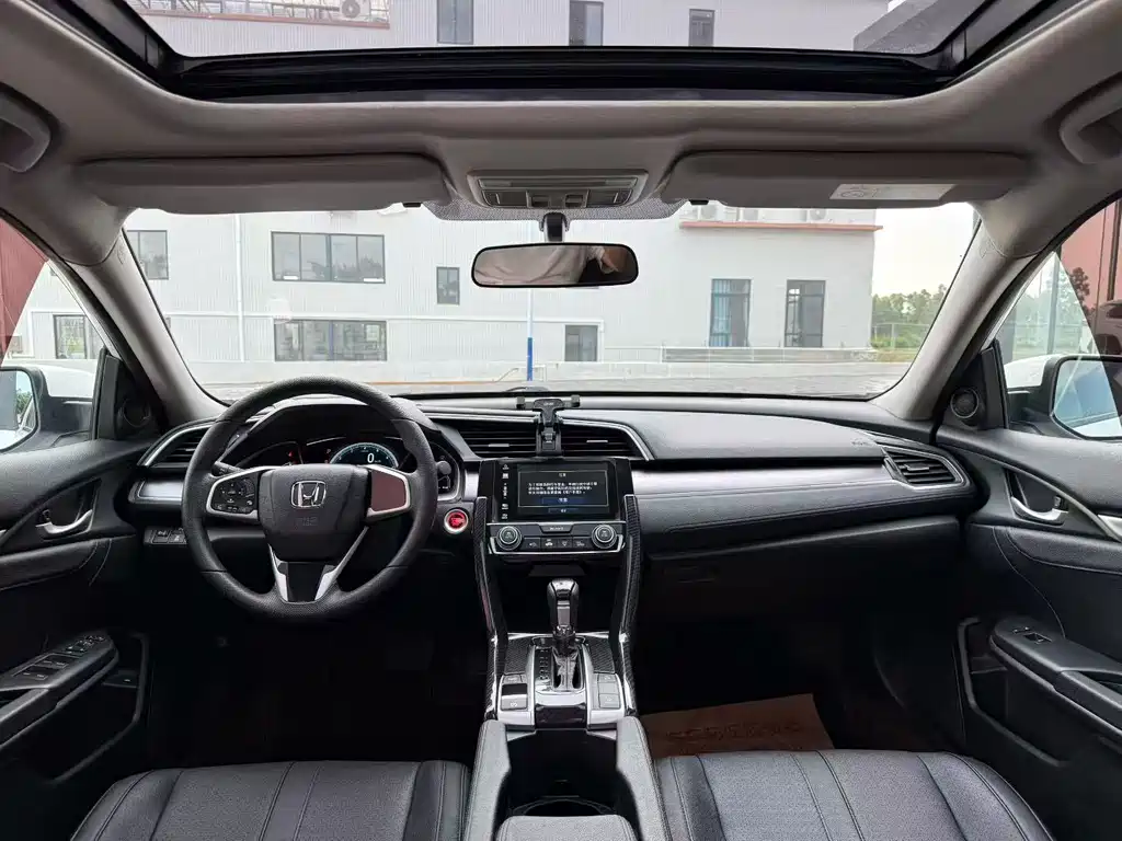 Honda Civic — миниатюра 5