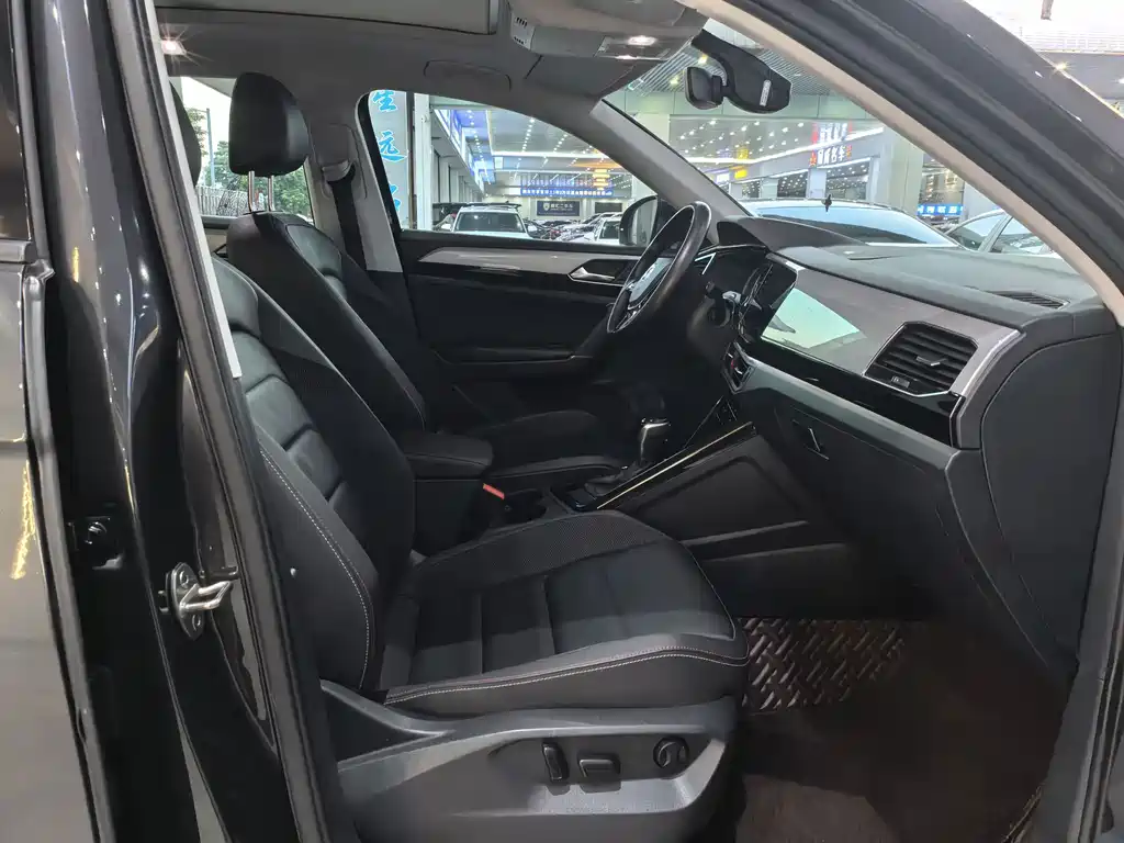 Volkswagen Tayron — миниатюра 6