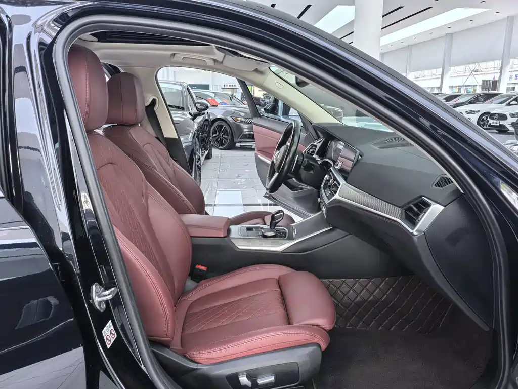 BMW 3 Series — миниатюра 12