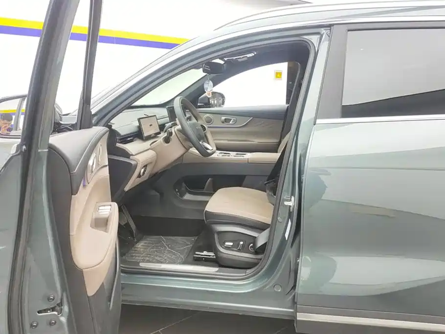 Chery T8 2025 1.5T 130km Premium 5 мест