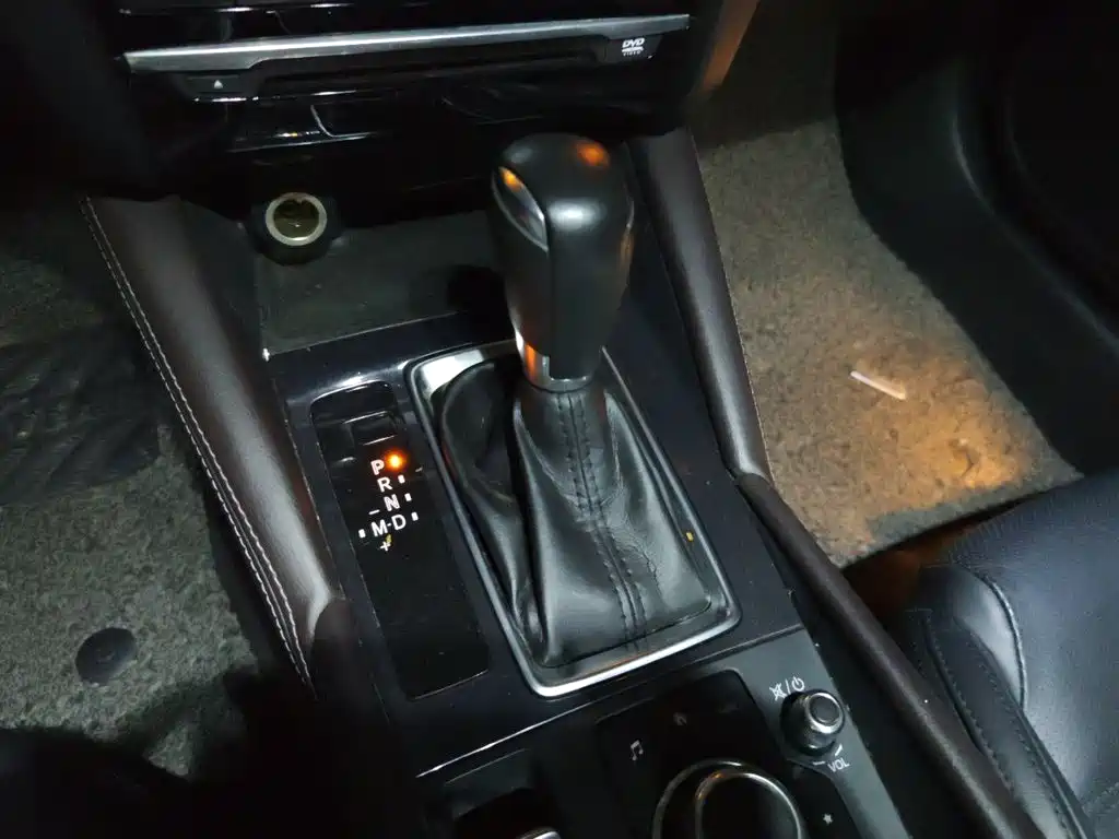 Mazda Atenza — миниатюра 10