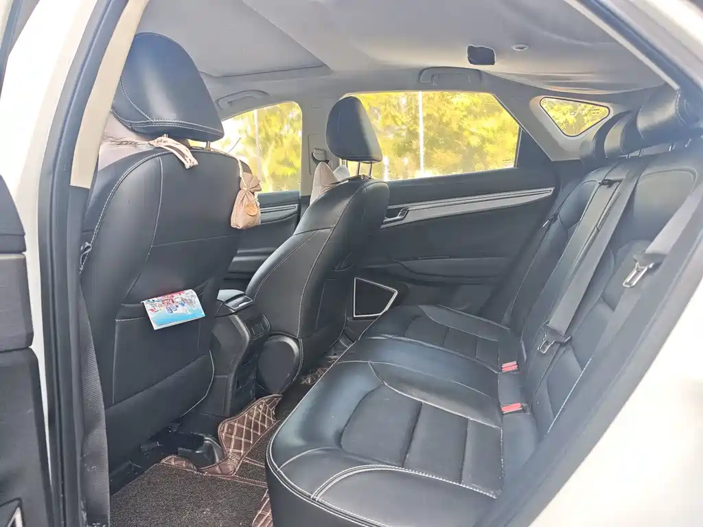 Geely Emgrand GS — миниатюра 13