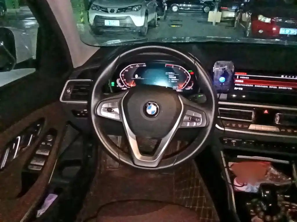 BMW 3 Series — миниатюра 3