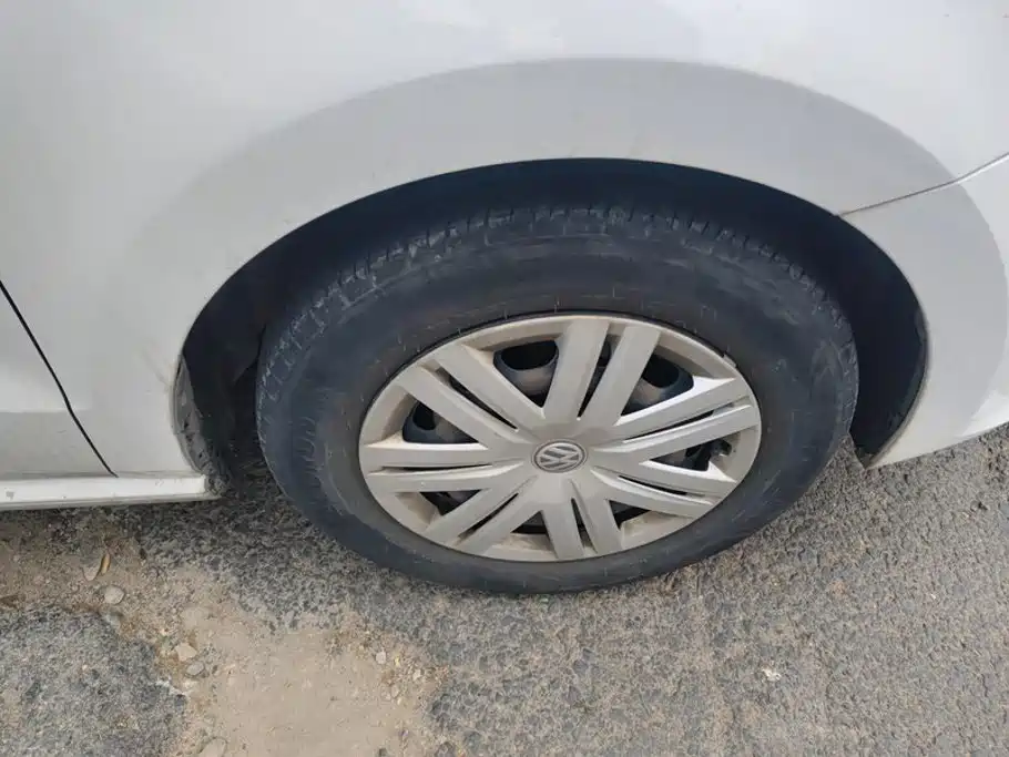 Volkswagen Polo — миниатюра 6