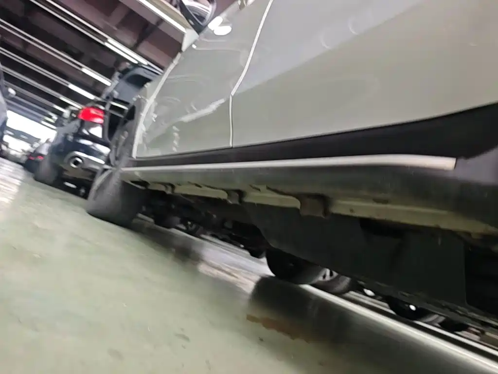 Roewe RX5 New Energy — миниатюра 22