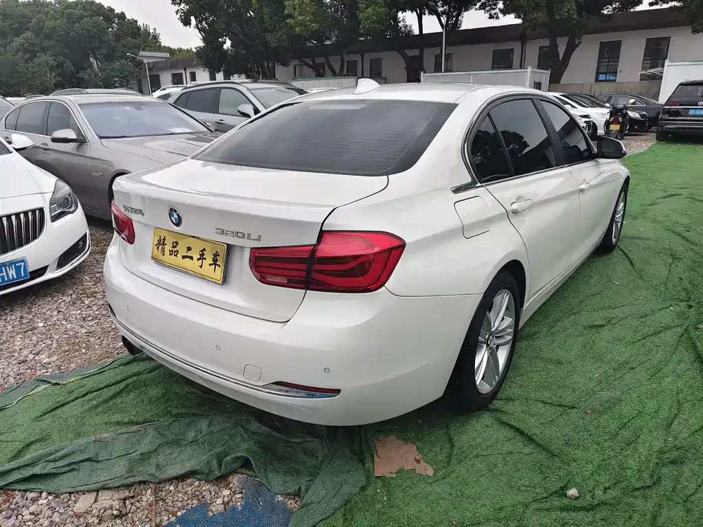 BMW 3 Series — миниатюра 10