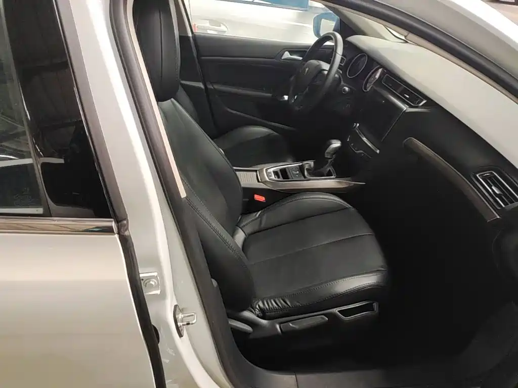 Peugeot 408 — миниатюра 25