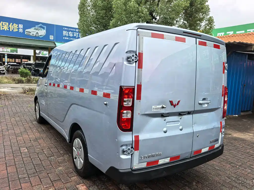 Wuling Yangguang — миниатюра 8