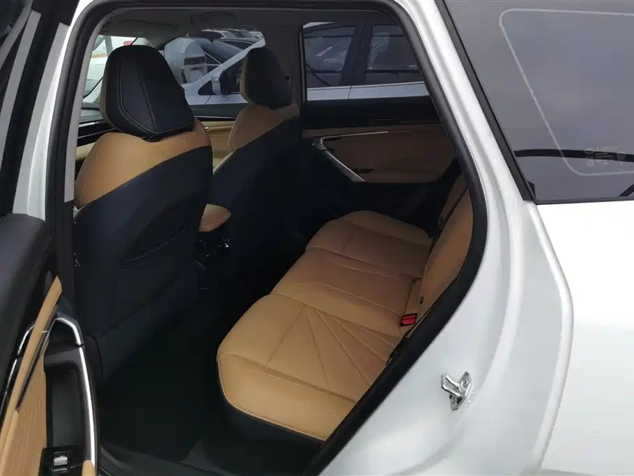 GEELY AUTOMOBILE BOYUE L