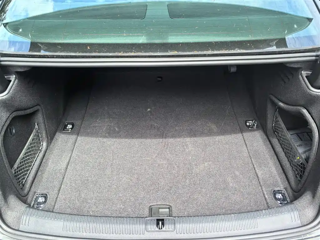 Audi A4L — миниатюра 9